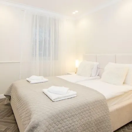 Sarego 16 A4you Appartement *